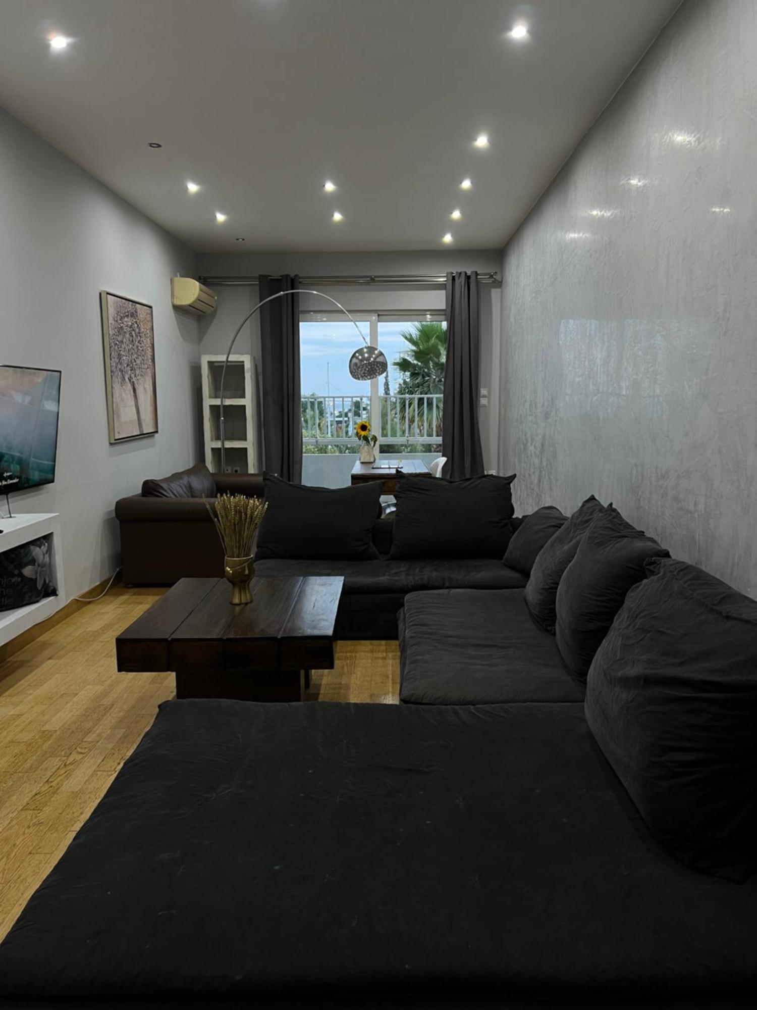 Marina Zeas Seaview House-Marinaq Apartment Пирея Екстериор снимка