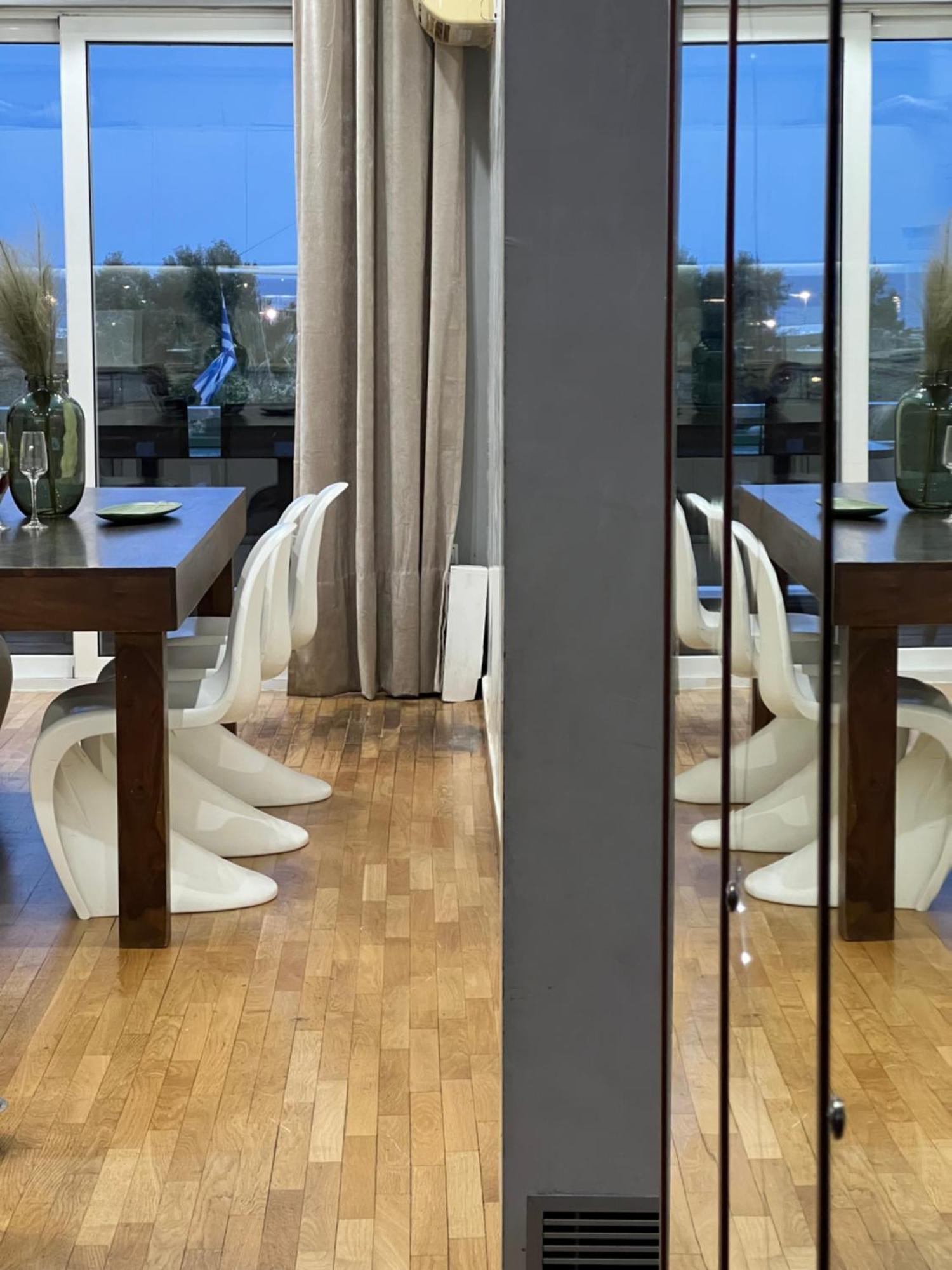 Marina Zeas Seaview House-Marinaq Apartment Пирея Екстериор снимка